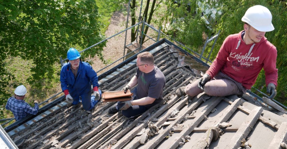 Drugi raport z remontu dachu Dworu Olszyńskiego